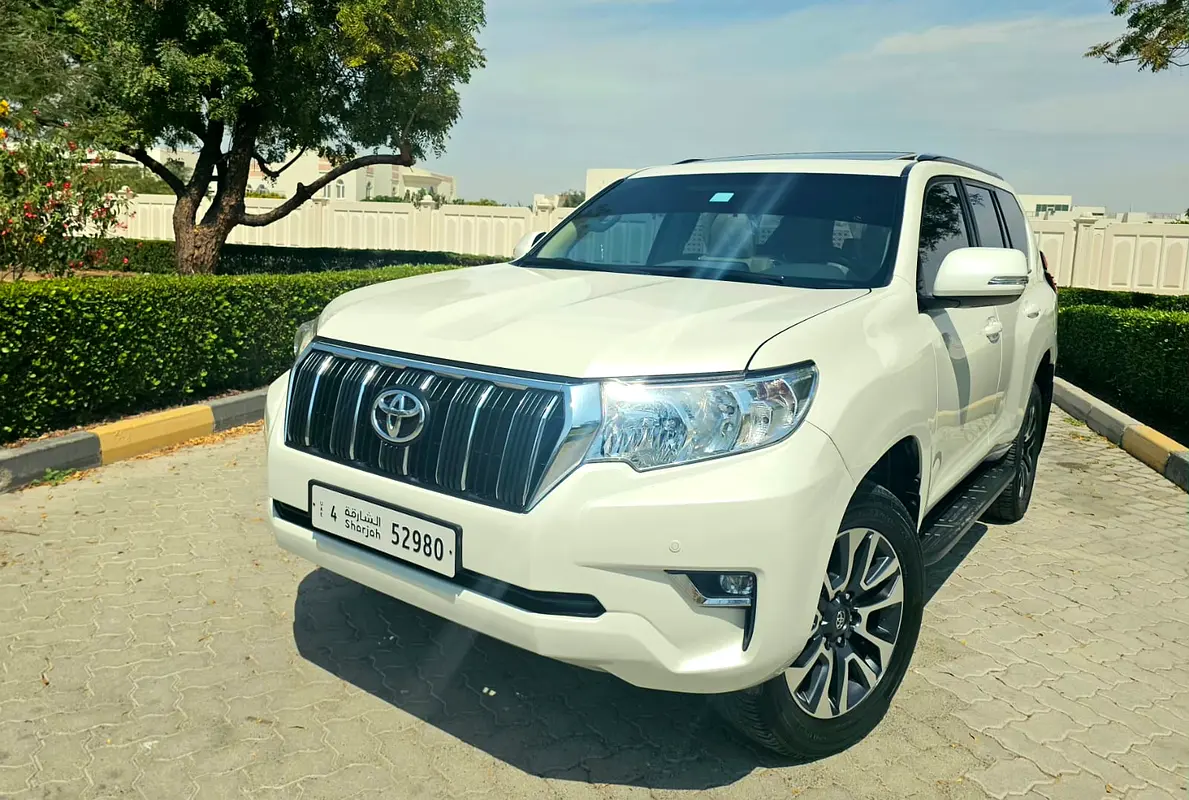 Toyota Prado 2023 — photo 1 of 13