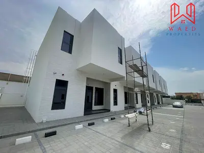 Prime Commercial Villa for Rent | Ideal Location