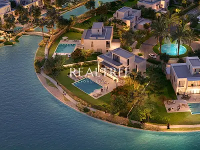 Exclusive Resale | On the Water | 5BR Massive Plot | Best Price