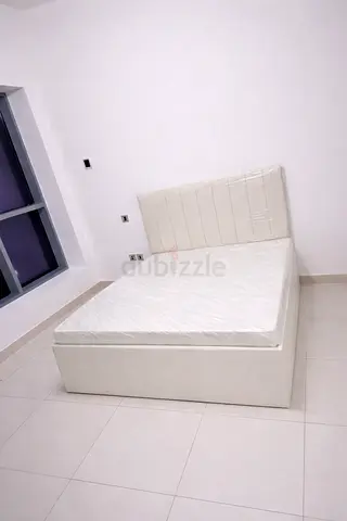 Brand new Queen size bed storage bed family bed queen bed nd medical mattress double bed