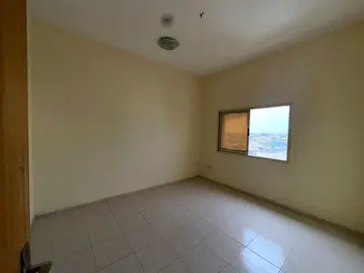 Two bedrooms and a living room / Excellent space / Large, vibrant area