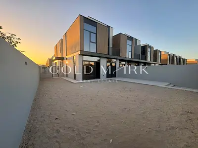On The Park | Large Plot | Vacant Dec 2026 | Vastu