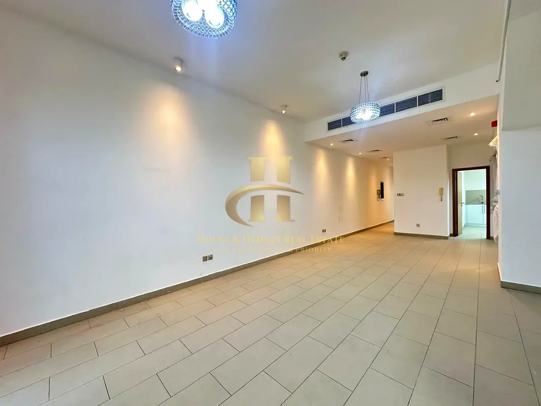 Spacious Villa | With Private Garden | Book Now