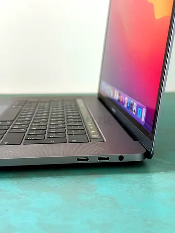 MacBook Pro 15” 2020 Retina | Core i7 | 16GB RAM | 256GB SSD | Excellent Condition