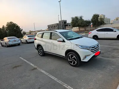 Toyota rush gcc van cargo very good condition