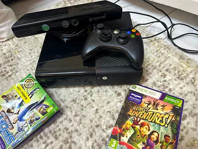 Xbox 360 Slim Kinect Bundle Console