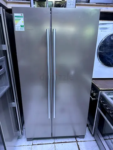 Siemens side by side refrigerator same like a new condition