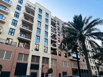 Chic | Walkable Area | Smart Layout