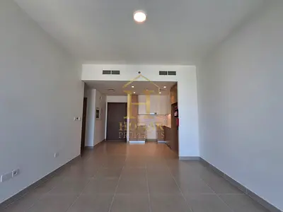 شقة بغرفتي نوم | مبنى سيجيت 3 | إطلالة على المارينا | الوصول إلى الشرفة