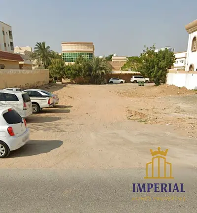 للبيع ارض سكني تجاري اول قطعه علي شارع دمشق في الروضه 3