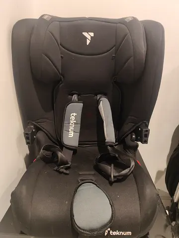 Teknum pack and go  Car Seat for Child