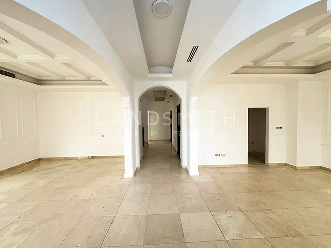 Exclusive Villa I Vacant and Ready for Renovation