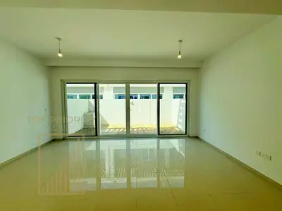 Spacious 3bhk | Family Friendly | Unfurnished | Vacant