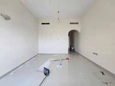 شقة غرفة وصالة ماستر للإيجار السنوي في الروضة 2 شارع الشيخ عمار بمساحة ممتازة وتشطيب جميل وبلكونة بإطلالة مفتوحة ونظام تكييف مركزي