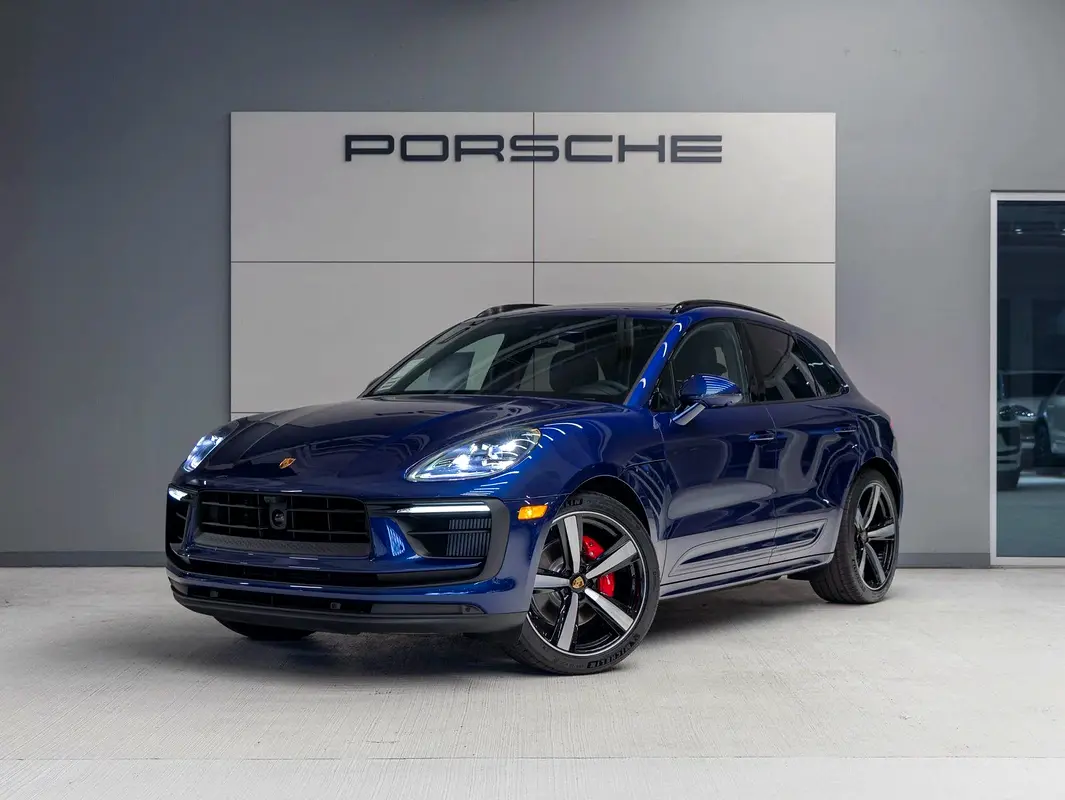 Porsche Macan 2025 — photo 1 of 12