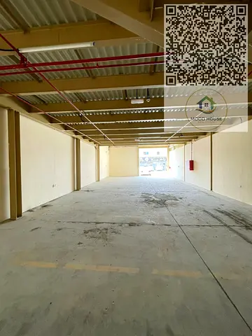 📍 منطقة الجرف الصناعية 1 – إمارة عجمان  تُعدّ منطقة الجرف الصناعية 1 في عجمان من أقدم وأهم المناطق الصناعية في الإمارة، وتتميّز بموقع استراتيجي قريب