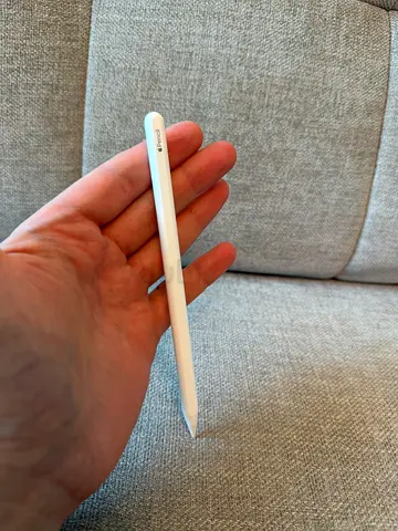 Apple iPad Pro 12.9” M2 – 1TB – Cellular – With Apple Pencil  Case – Excellent Condition