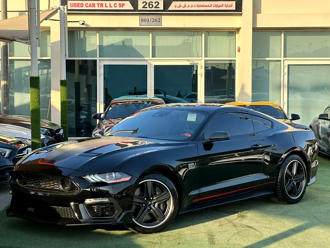 Ford Mustang 2023 — photo 1 of 11