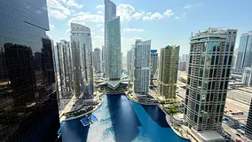 Spacious Apartment in Arch Tower JLT | Close to Metro | Stunning Lake View