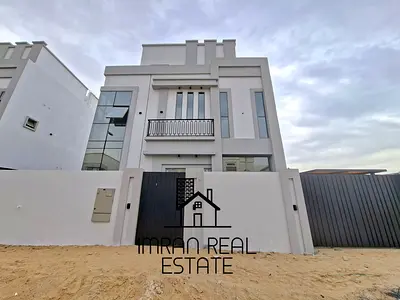 Brand New 5BR Villa Modern in good price, ready to move