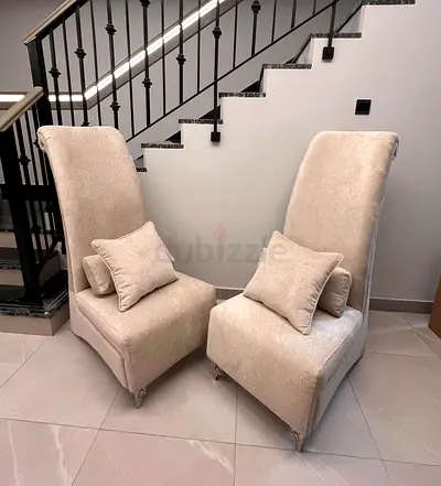 Elegant Contemporary Sofa Set – 3+2+1+1 – Recently Reupholstered