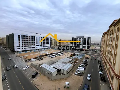 LAVISH SPECIOUS 3BHK WITH WARDROBE AND OPEN VIEW-FREE MAINTENANCE-NEAR TO PARK - SIX CHEQUE POSSIBLE