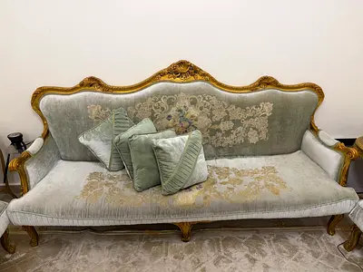 Elegant Vintage Sofa with Embroidery