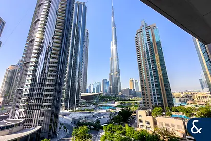 Full Burj Khalifa View | Furnished | VOT