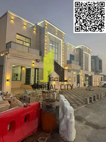 تتوفر 4 فلل للبيع في هيليو 2، منها 5 فلل بغرفة نوم رئيسية، بمساحة إجمالية 3014 قدم مربع، ومساحة مبنية 3300 قدم مربع.