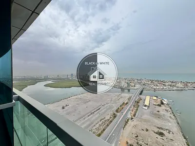 شقة واسعة بغرفتي نوم | إطلالة على البحر | طابق مرت
