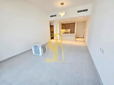 Luxury Mega 1BR for Re Sale | Water Front Property | Semi Furnished | Dubai Maritime City
