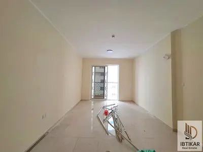 Spacious 3bhk + parking free with 3 washrooms available in bu daniq