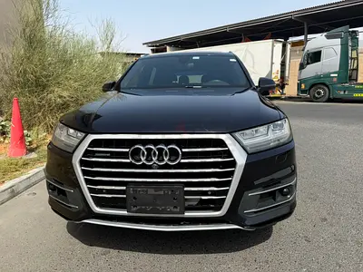 Audi Q7 - 2018 Full Option - Family car