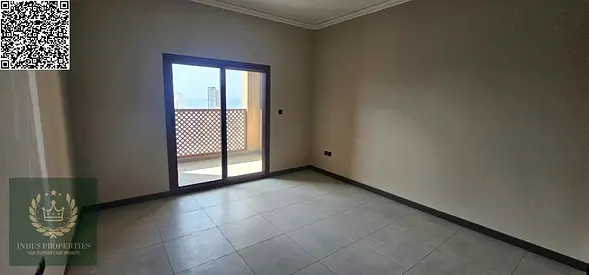 شقة واسعة بالقرب من الكورنيش على الطريق الرئيسي في ليوارة، عجمان