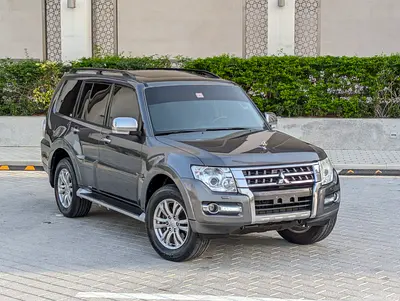 MITSUBISHI PAJERO 2017 GLS TOP FULL OPTION V6 3.8L IN EXCELLENT CONDITION