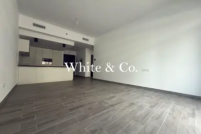 1 BEDROOM | VERY SPACIOUS | UNFURNISHED