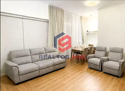 Spacious Layout | Golf View | Ready to Move in