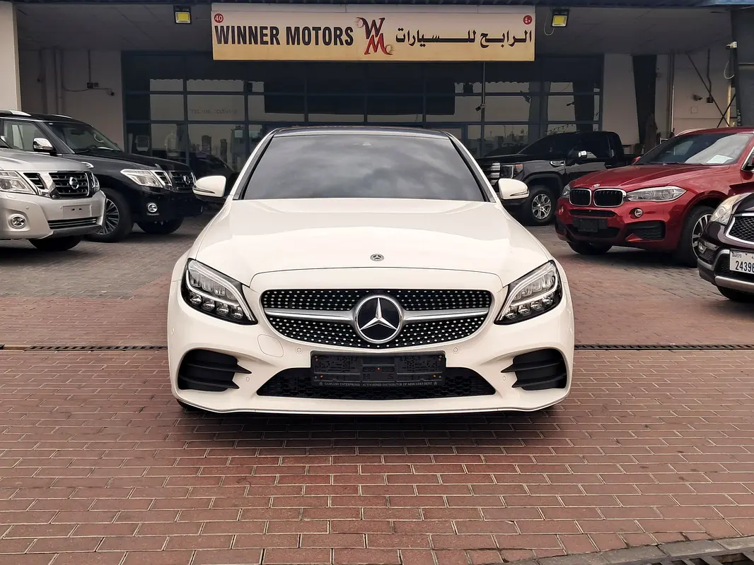 Mercedes-Benz C-Class 2019 — photo 1 of 20