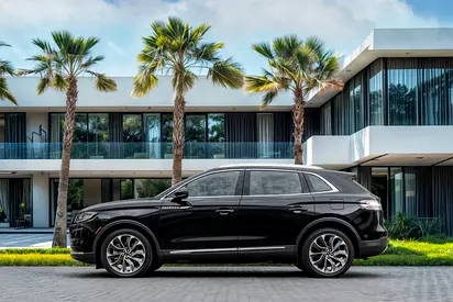2023 Lincoln NAUTILUS 照片 2