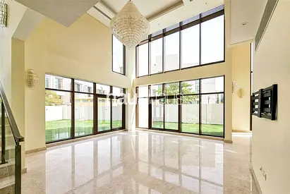 Corner plot| Excellent Condition| Spacious Layout