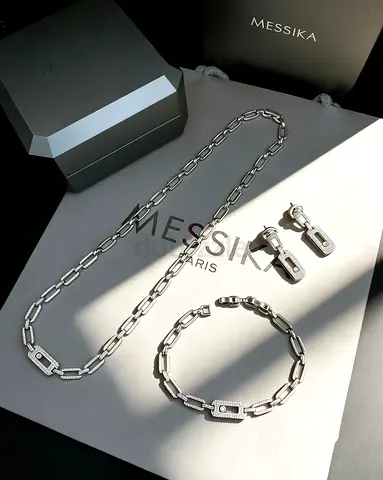 Messika. Move Link