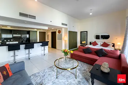 Near Downtown Metro Link | Furnished and Spacious