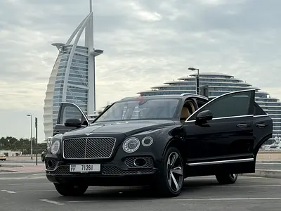 Bentley Bentayga GCC Specs | Black Exterior | Beige Leather Interior | Excellent Condition