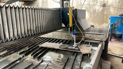 CUTTING MACHINE