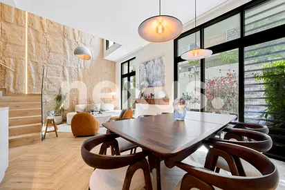 Upgraded Premium Unit | Garden | Ready to Move in