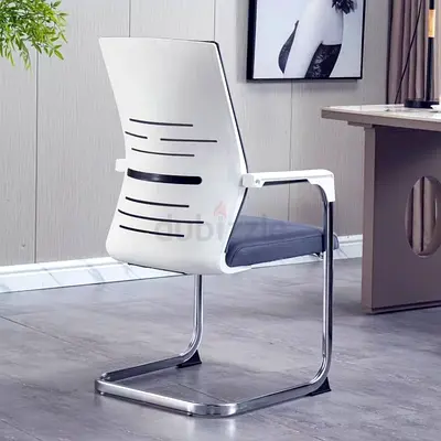 Modern Office Chair with Sleek Design