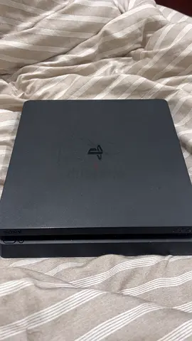 PS4 slim 1b
