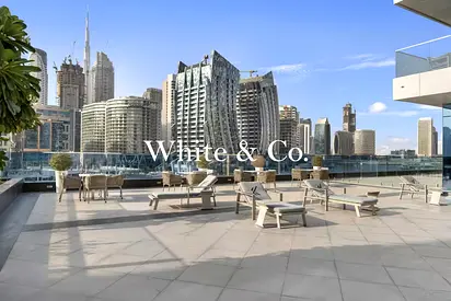 Stylish 1BR Canal View | Partial Burj View