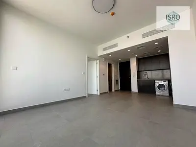 شقة جديدة تمامًا بغرفة نوم واحدة وحمامين وشرفة متوفرة في الجادة جيت 1