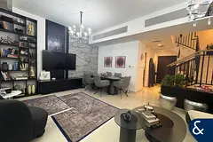 Vacant On Transfer |Close To Park | Upgraded